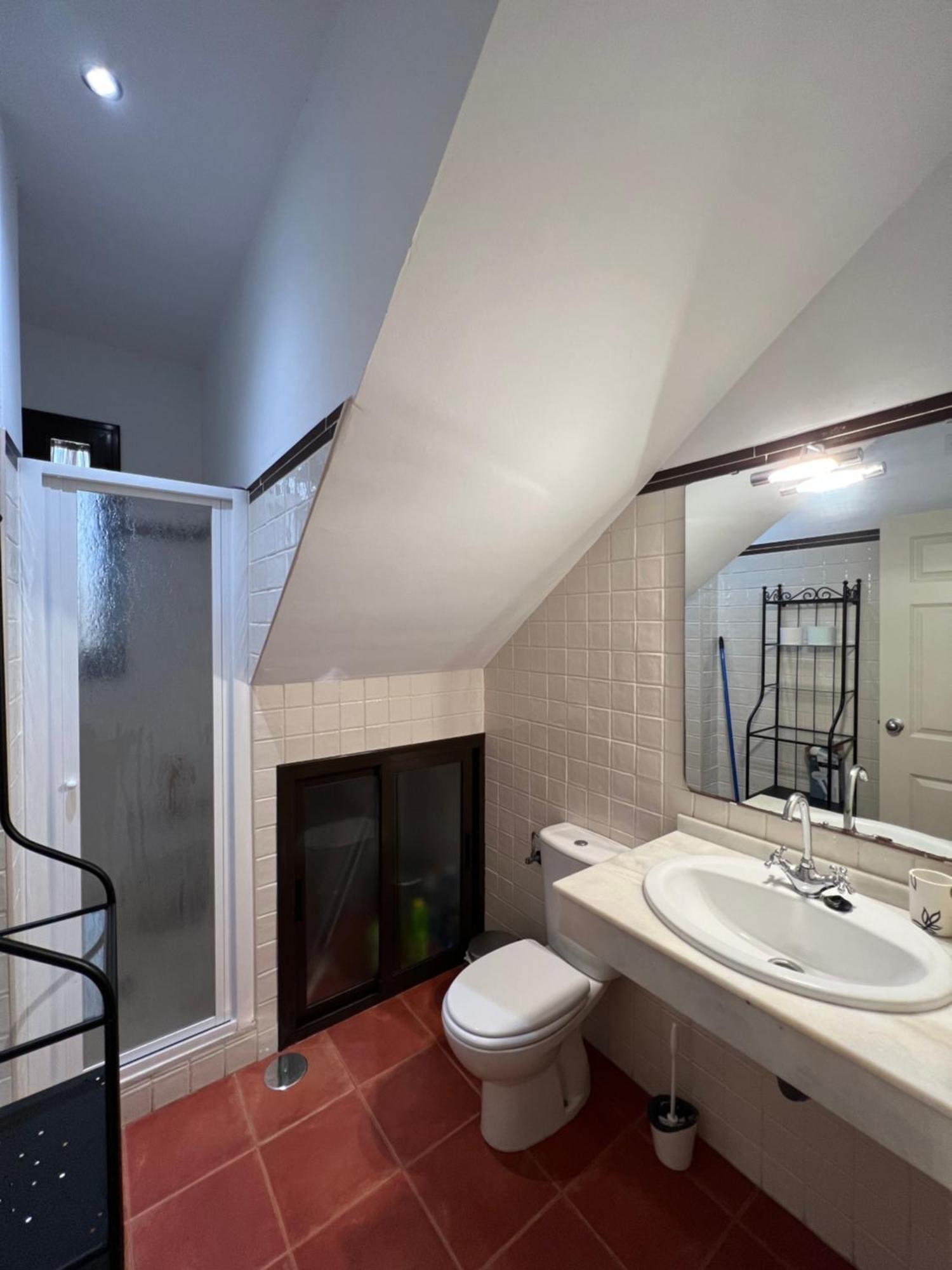 Apartamentos Sevilla Deluxe Rosales Los Rosales  المظهر الخارجي الصورة