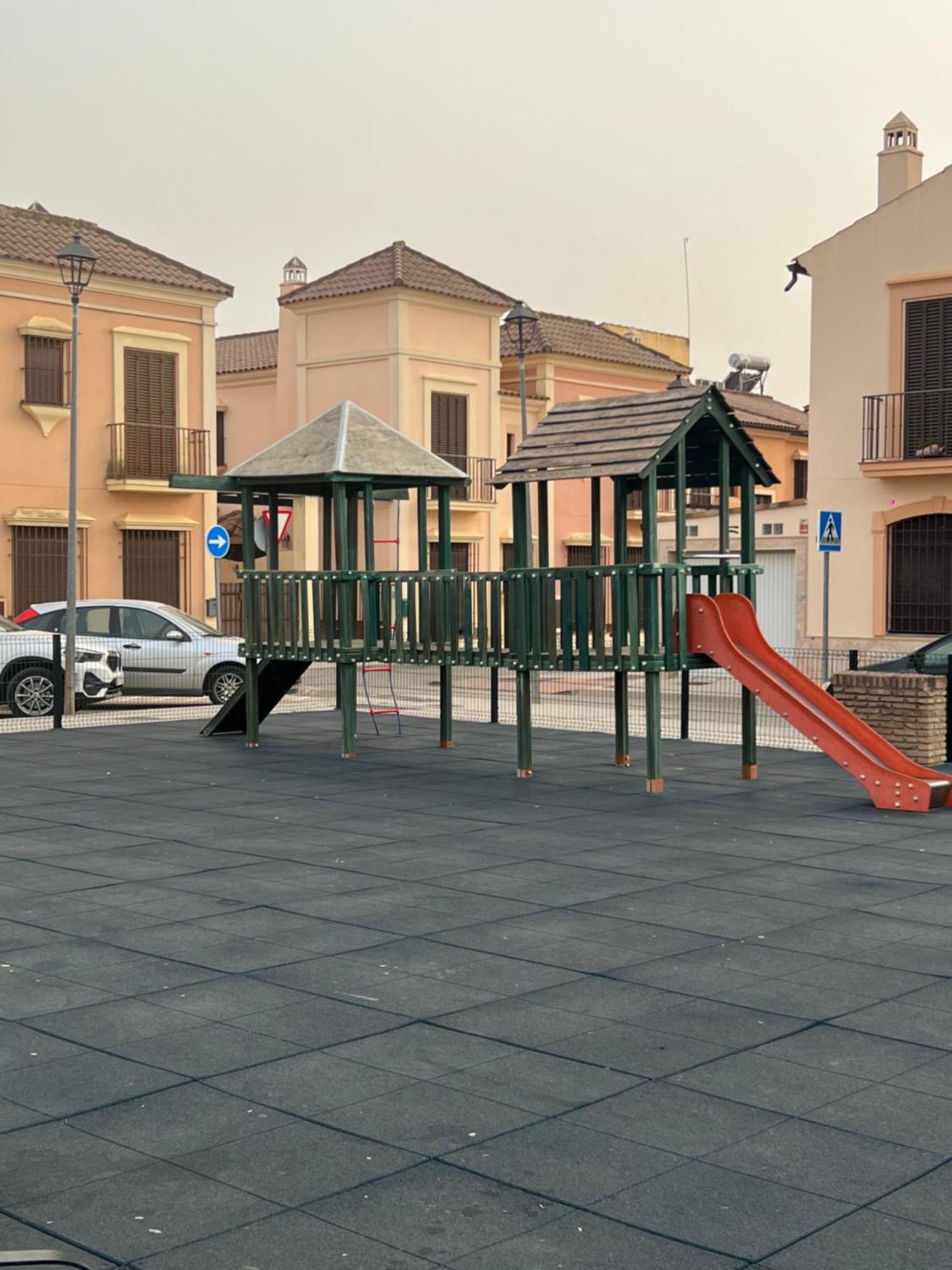Apartamentos Sevilla Deluxe Rosales Los Rosales  المظهر الخارجي الصورة